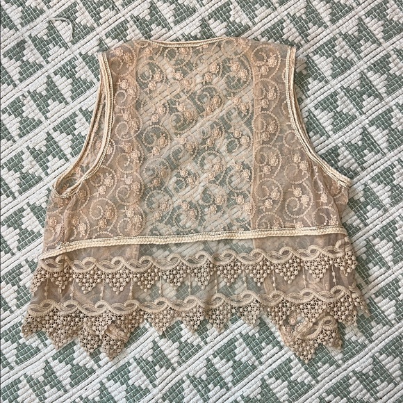 Chico's 30th Anniversary Charlotte Detailed Vest Frappe in Beige - Size S/M - Picture 10 of 10